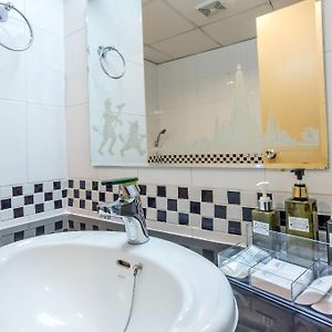 Superior Double Room Terrace City View